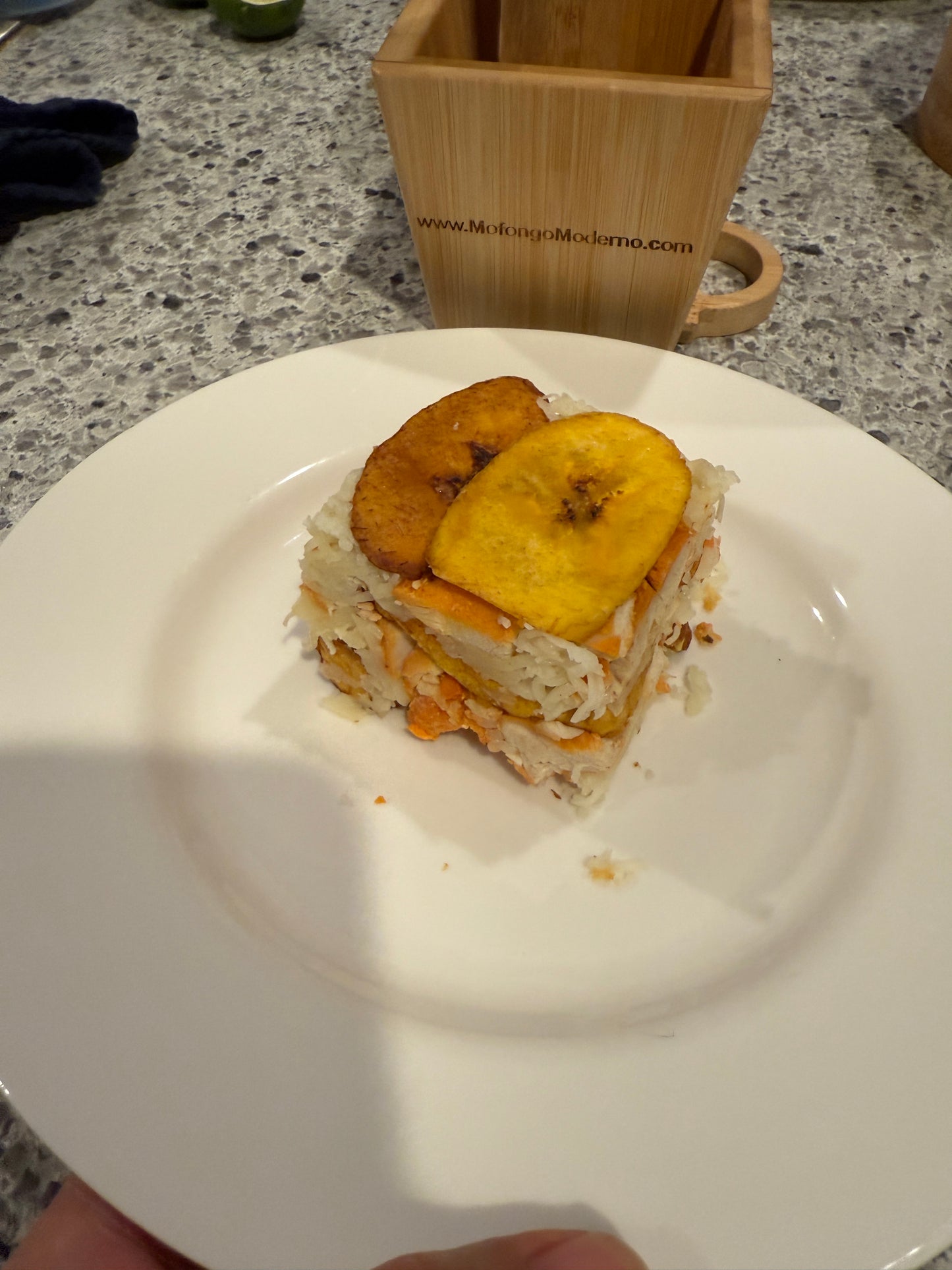 Mofongo Moderno Cuadrado / Square A