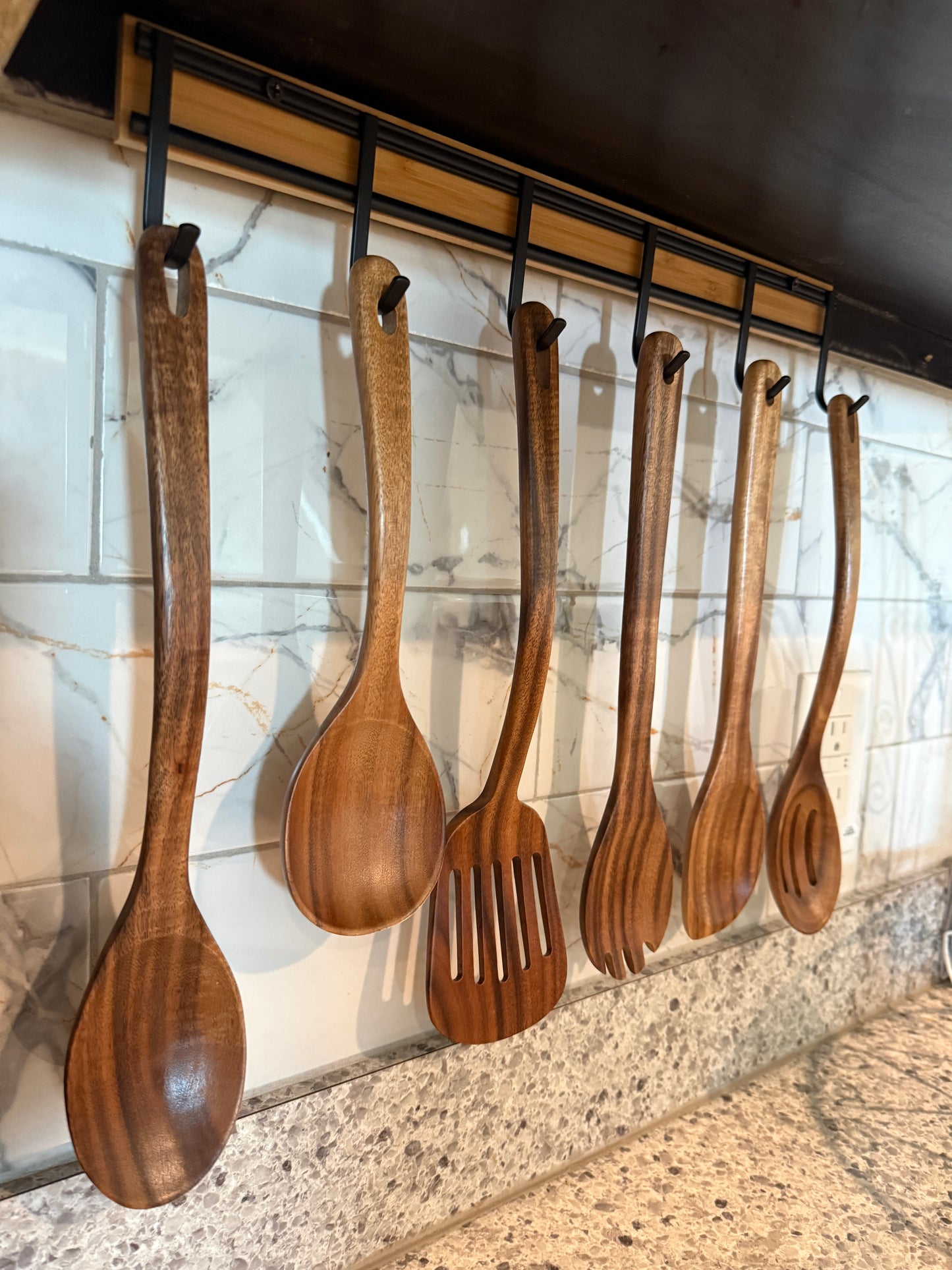 6-Piece Acacia Wood Kitchen Utensil Set - Mofongo Moderno